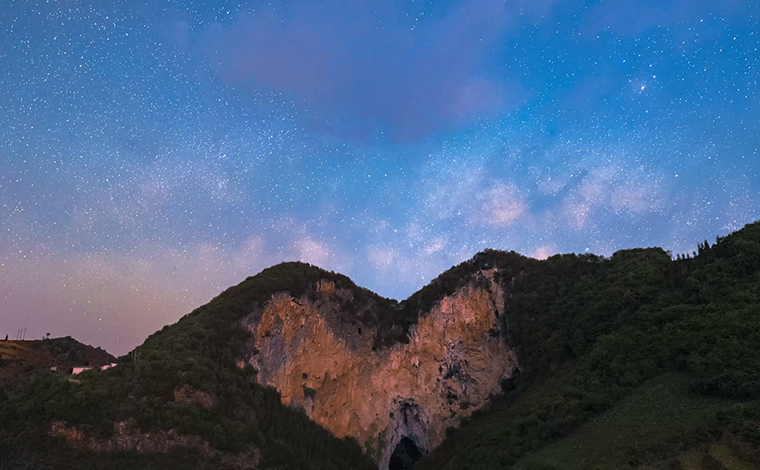 唯美！延时摄影看云南蒙自璀璨星空